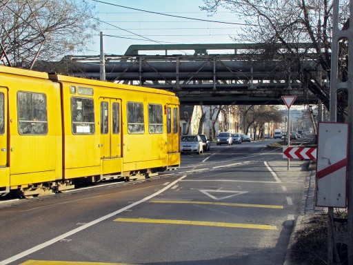 Elsőbbséget adott a BKK a 3-as villamosnak a kőbányai Bihari úton | kép forrása: www.bkk.hu