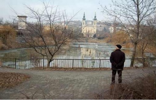 Megkezdte a FŐKERT Nonprofit Zrt. az újbudai Feneketlen-tó tisztítását | kép forrása: www.ujbuda.hu