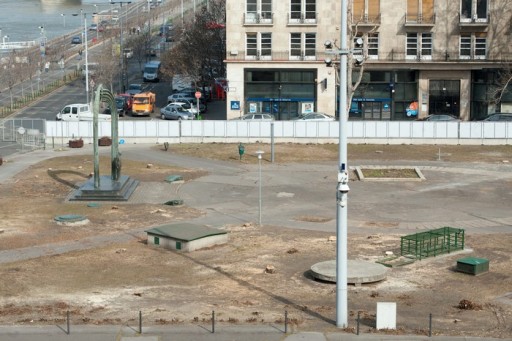 Eldőlhet a budapesti Kossuth téren álló Károlyi Mihály-szobor sorsa | kép forrása: MTI/Koszticsák Szilárd