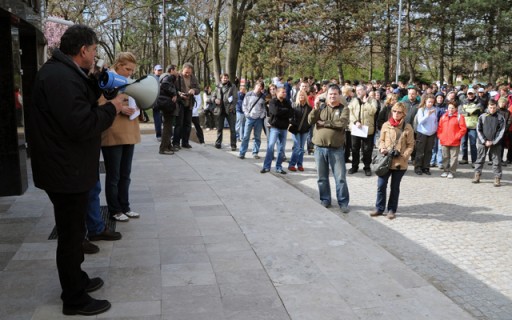 Idén még többen vettek részt a Népliget önkéntes tavaszi takarításán | kép forrása: www.budapest.hu