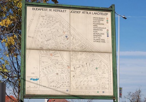 Megújult a ferencvárosi József Attila-lakótelep ügyfélszolgálata | kép forrása: wikipedia.org / Chale