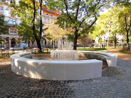 Terézváros polgármestere átadta a megújult Hunyadi teret | kép forrása: www.terezvaros.hu / Steindl Gabriella