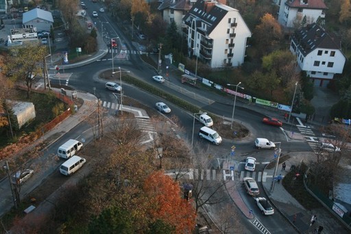 Új körforgalmat adtak át Budapest II. kerületében