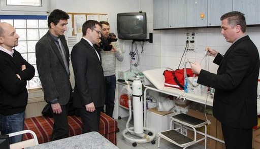 Műszereket kapott a hegyvidéki önkormányzattól a háziorvosi ügyelet