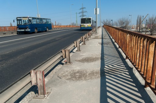 Közbeszerzési eljárás a Sibrik Miklós úti felüljáró felújítására