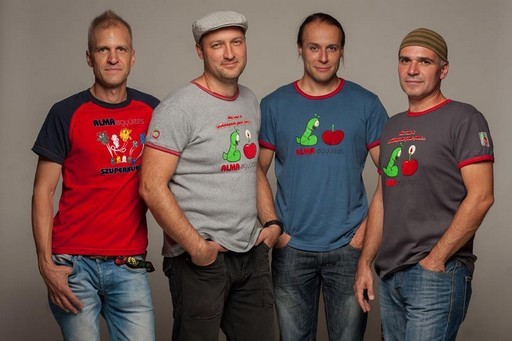 Alma Együttes-koncert | kép forrása: www.facebook.com/almaegyuttes