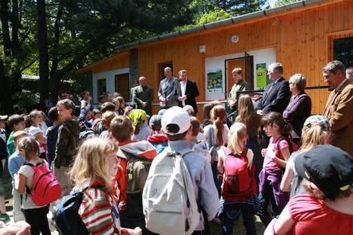 Korszerű erdei iskola várja a gyerekeket a Hármashatár-hegyen | kép forrása: www.masodikkerület.hu