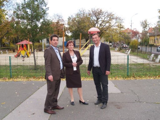 Modernizálják a műfüves focipályát a kispesti Ötvenhatosok terén