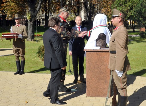 Felavatták Budapesten Schweidel József aradi vértanú mellszobrát | kép forrása: www.honvedelem.hu / Galovtsik Gábor