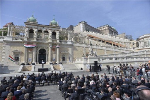 Orbán Viktor átadta a Várkert Bazár megújult épületegyüttesét | kép forrása: MTI / Koszticsák Szilárd